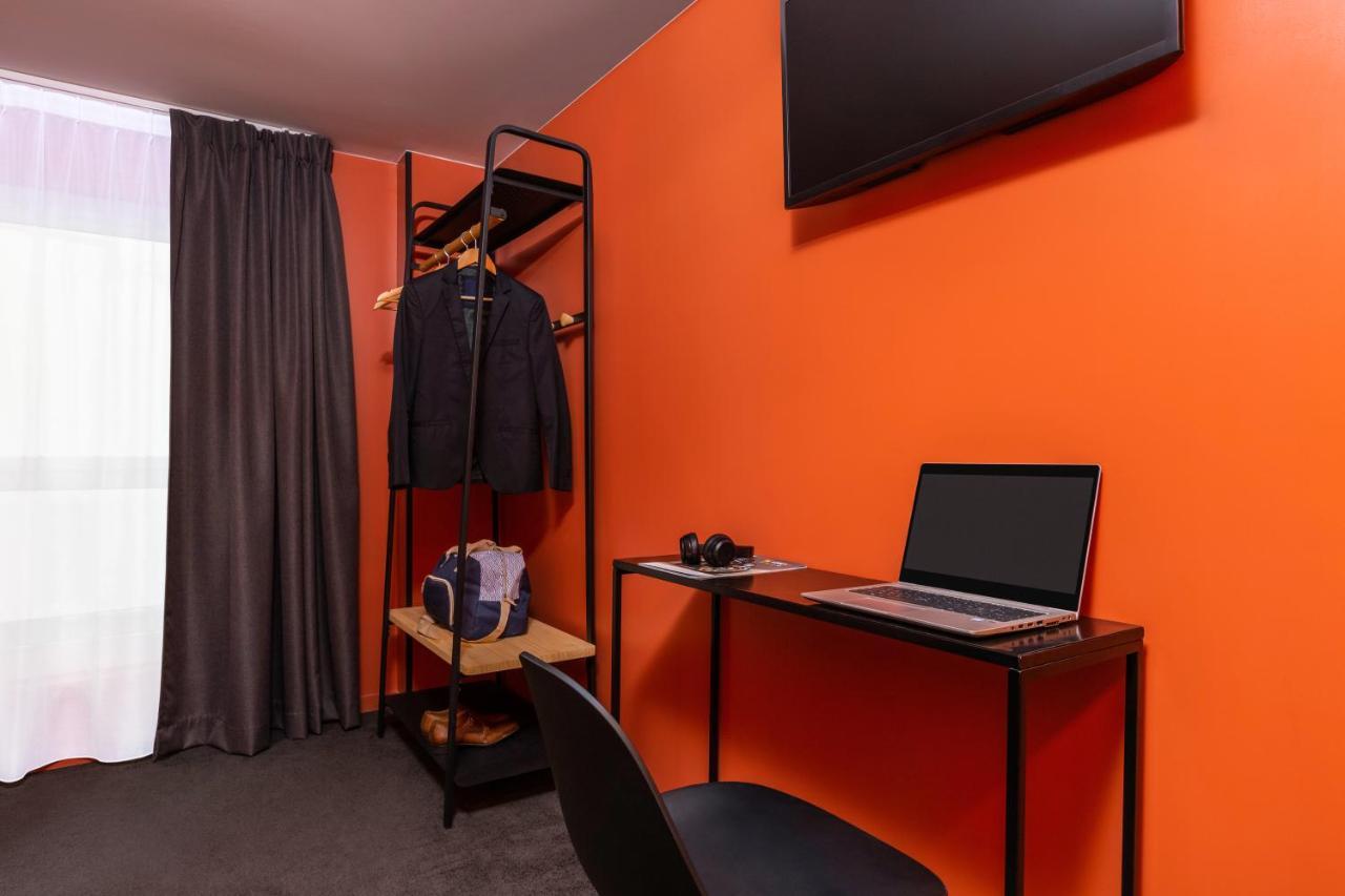 ホテル Ibis Styles Paris Gare De L'Est Magenta エクステリア 写真